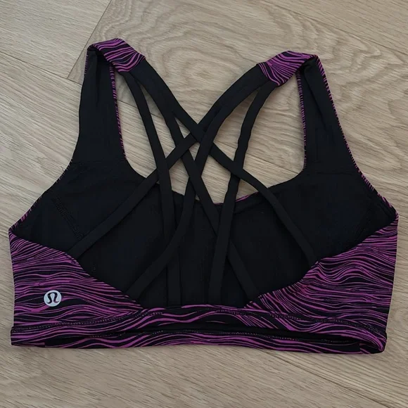 LULULEMON Sz 4 Free To Be Tranquil Bra Life Lines Polar Pink Black Luxtreme - 4 - Picture 7 of 10